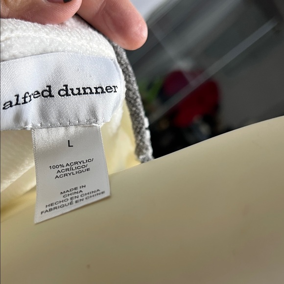 Alfred Dunner White Sweater with Gray Snowflake Embroidery - Picture 6 of 6